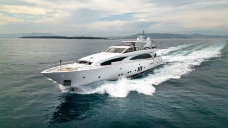 The different types of luxury yachts available on the market 2024