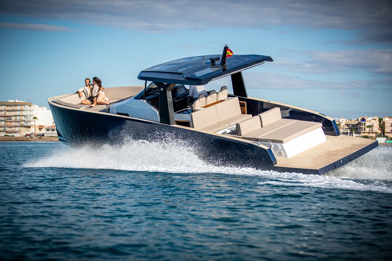 M/Y SANTE 2025