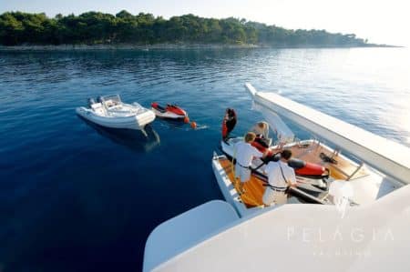 Nos techniques de management qui vous aideront à conserver votre équipage à bord de votre yacht 2024