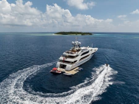 La Côte d'Azur : un écrin idyllique pour les yachts de luxe 2025