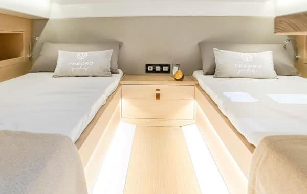 Location Yacht à la journée TESORO 40