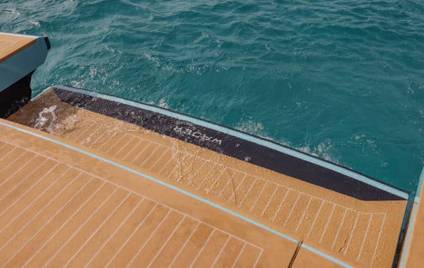 Location Yacht à la journée WAJER 55 S