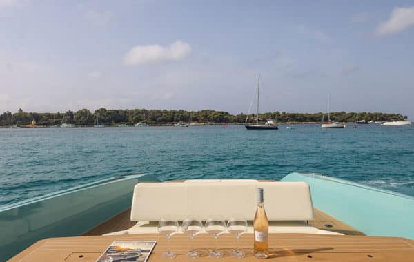 Location Yacht à la journée WAJER 55 S