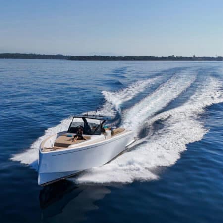 Location Yacht journée PARDO 50