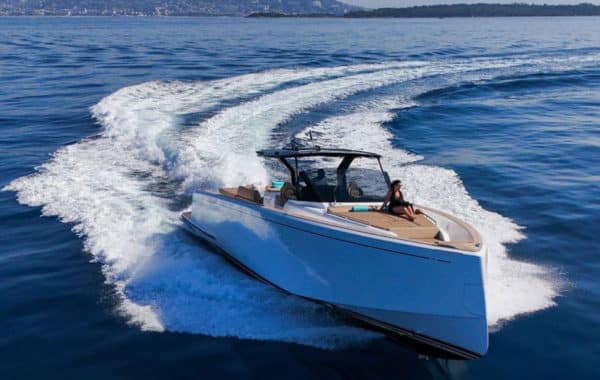 Day Yacht Charter PARDO 50