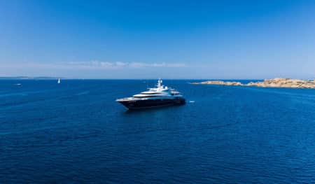 location - yacht de luxe - capitaine