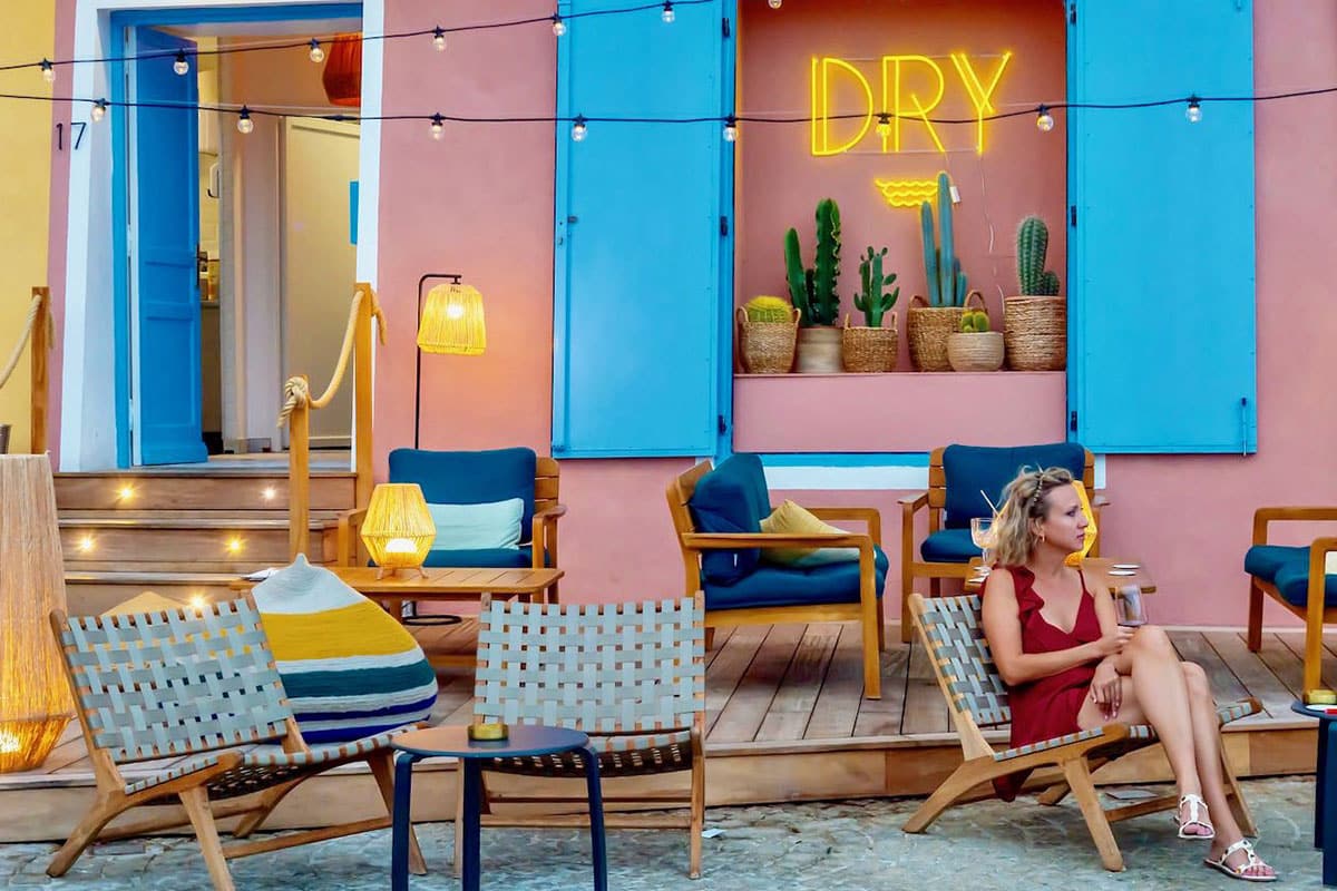 DRY Restaurant & Cocktail Bar