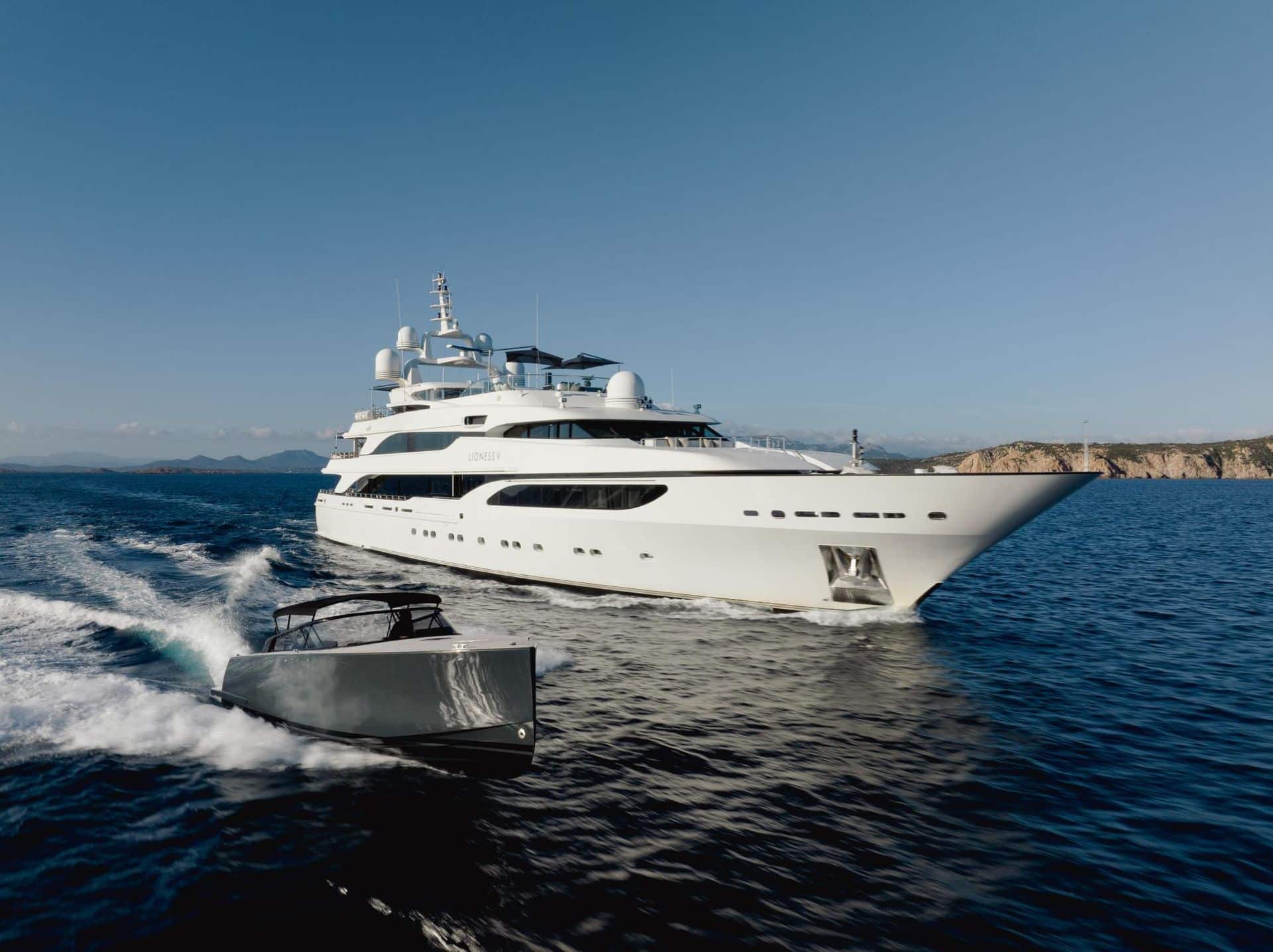 M/Y LIONESS V 2025 my-lionessV-benetti my-lionessV-benetti