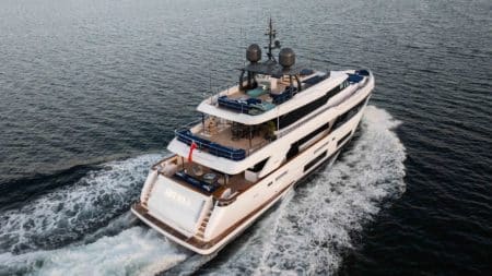 Obstacles-marche-mega-yachts