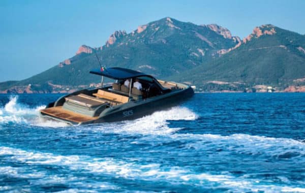 Location yacht journée SACS REBEL 47