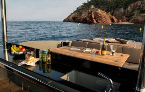 Location yacht journée SACS REBEL 47