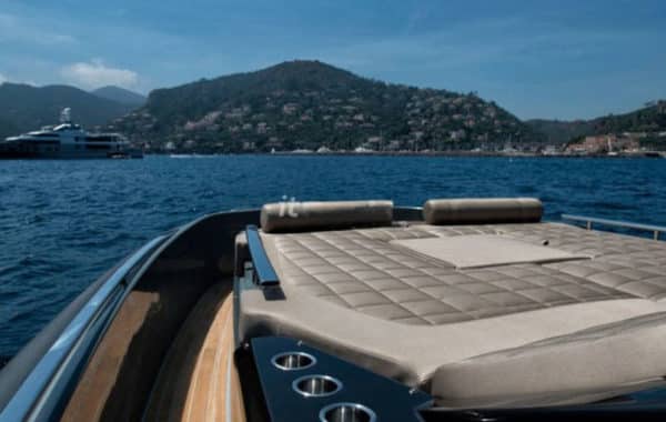 Location yacht journée SACS REBEL 47