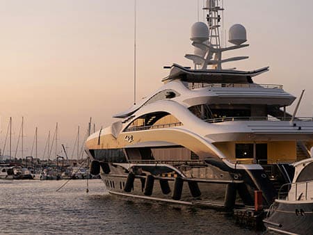 yacht - acquistion - millionnaires