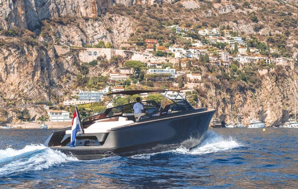 Day yacht charter 2025 M/Y REBORN 38 BOWRIDER day yacht charter M/Y REBORN 38 BOWRIDER day yacht charter