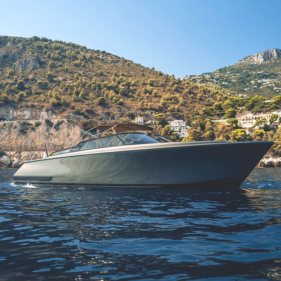 M/Y REBORN 38 BOWRIDER day yacht charter M/Y REBORN 38 BOWRIDER day yacht charter