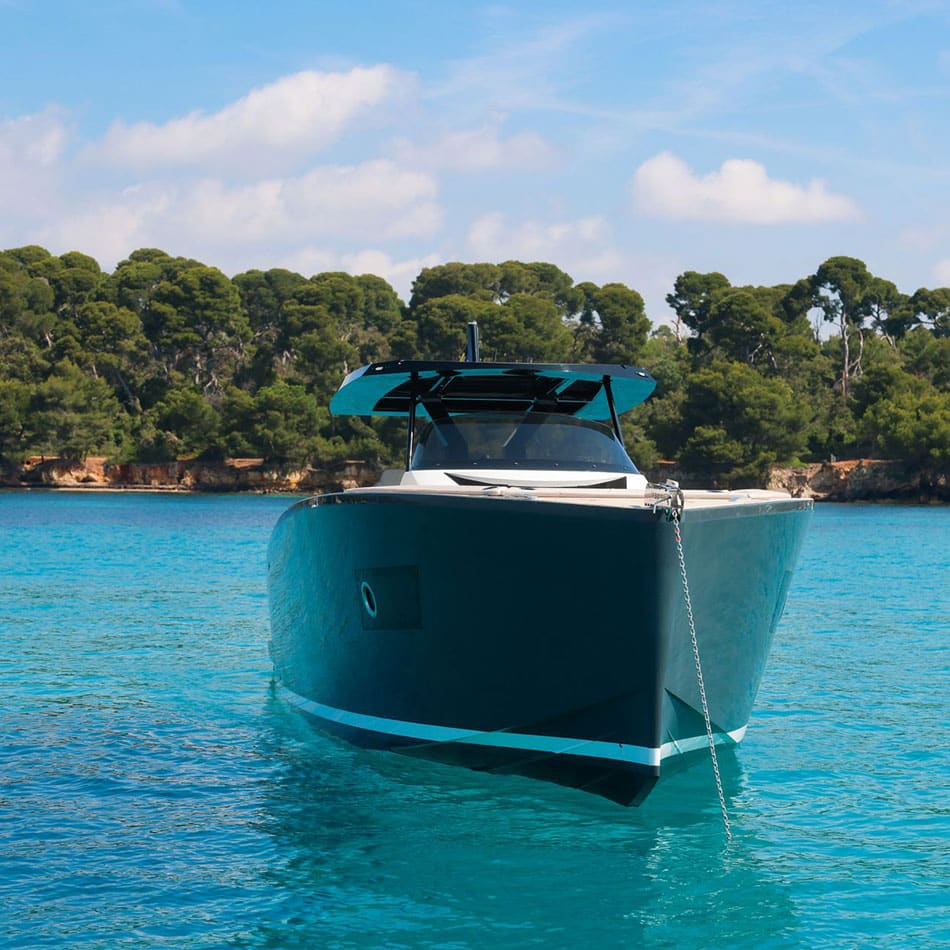 Day Yacht Charter TESORO 40 Day Yacht Charter TESORO 40