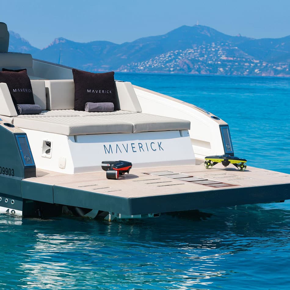 Day Yacht Charter TESORO 40 Day Yacht Charter TESORO 40