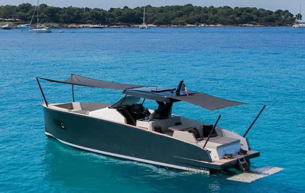 Location yacht à la journée 2025 Location Yacht à la journée TESORO 40 Location Yacht à la journée TESORO 40