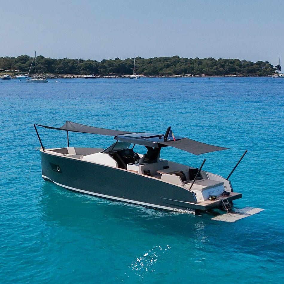 Day Yacht Charter TESORO 40 Day Yacht Charter TESORO 40