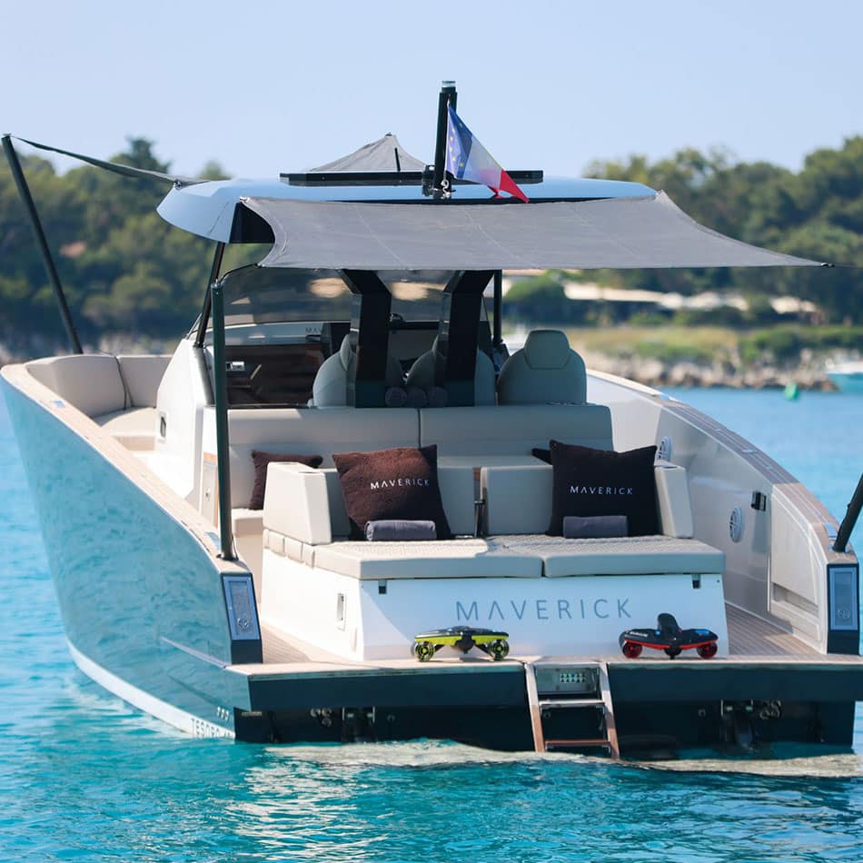 Day Yacht Charter TESORO 40 Day Yacht Charter TESORO 40