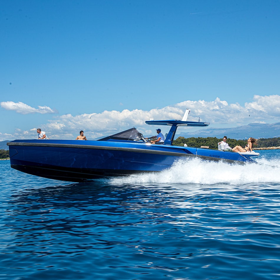 Day yacht charter in Cannes: Wally 48 Day yacht charter in Cannes: Wally 48