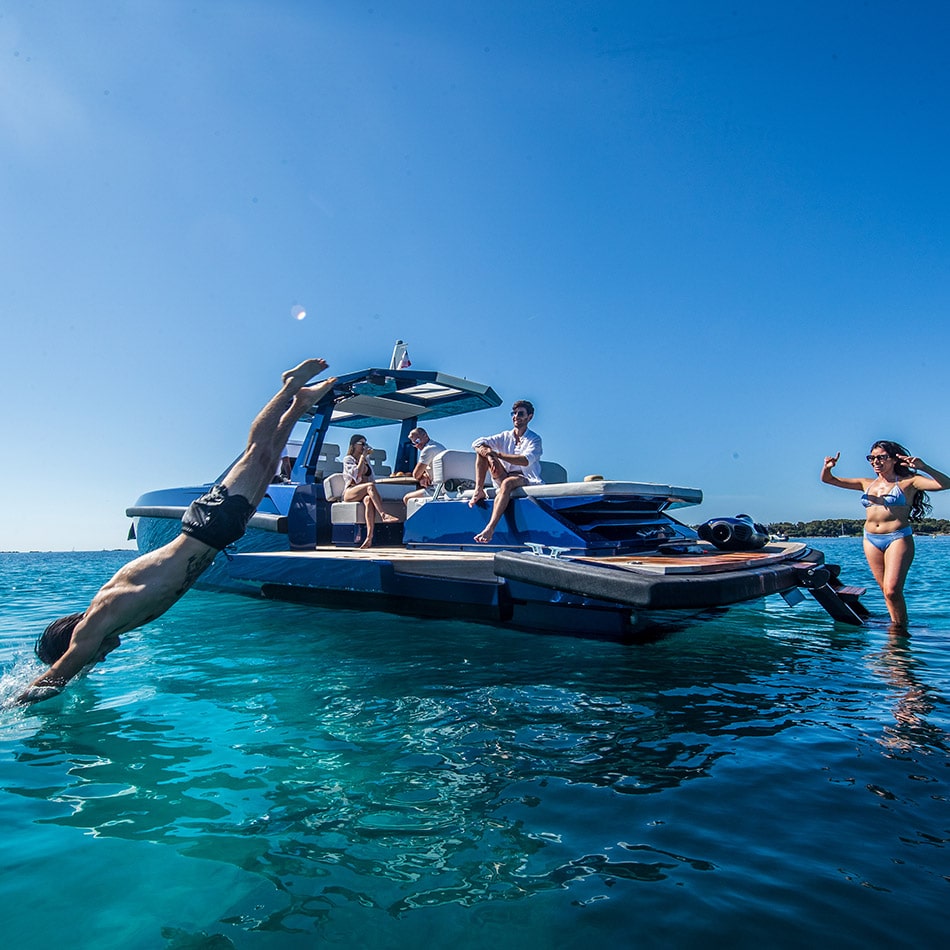 Day yacht charter in Cannes: Wally 48 Day yacht charter in Cannes: Wally 48