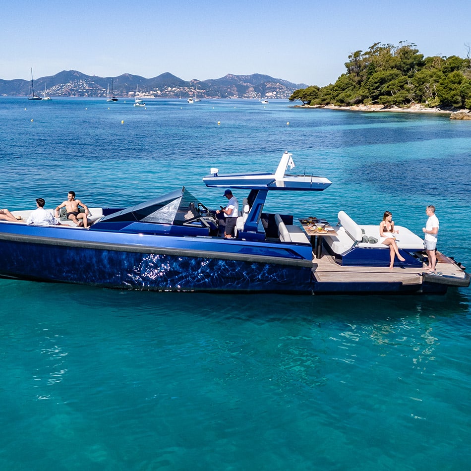 Day yacht charter in Cannes: Wally 48 Day yacht charter in Cannes: Wally 48