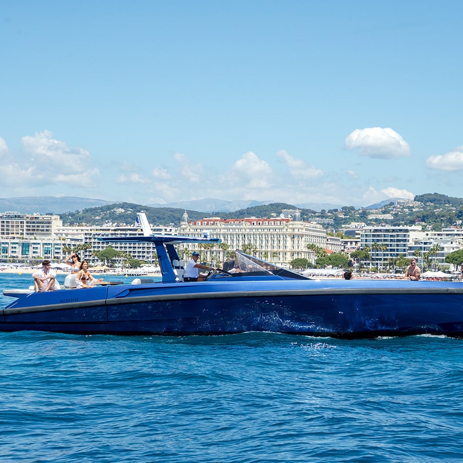 Day yacht charter in Cannes: Wally 48 Day yacht charter in Cannes: Wally 48