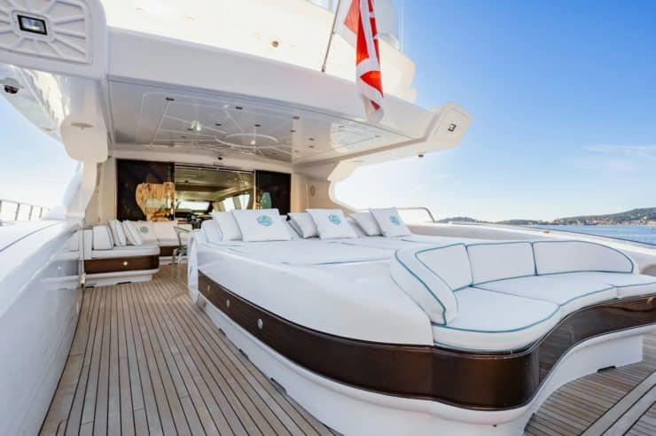 MY BLUE AZUR_mangusta yacht