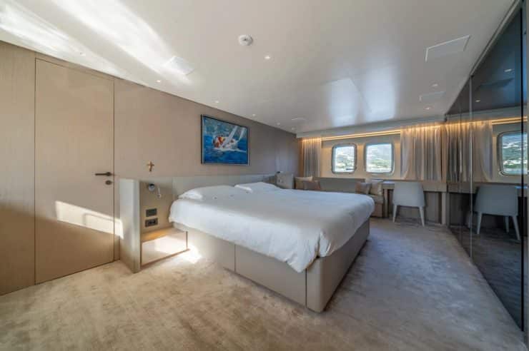 MY Blue Angel_San Lorenzo 120