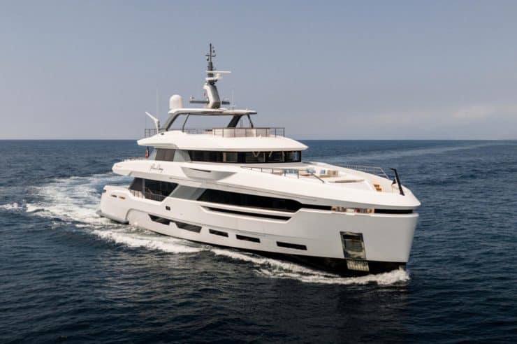 MY Run Away_baglietto_DomLine 123