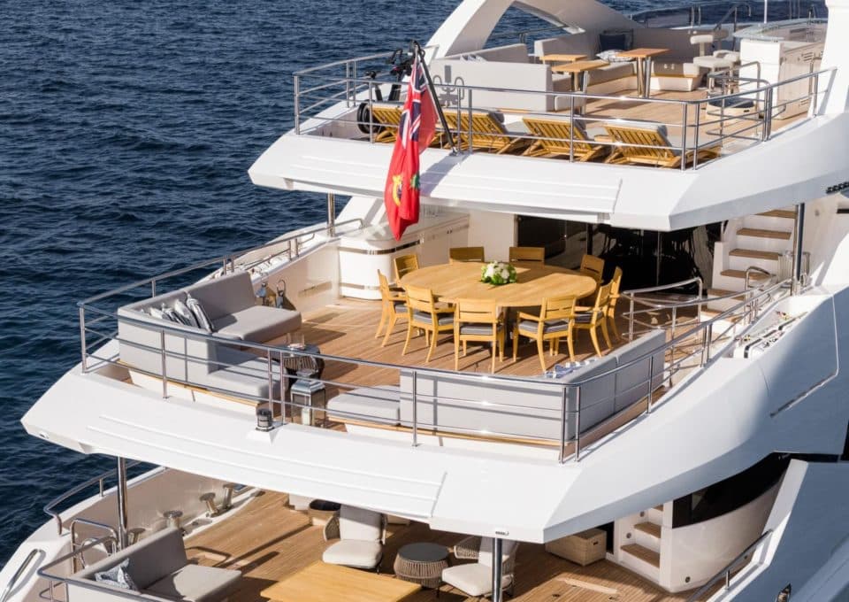Sunseeker yacht_Berco Voyager