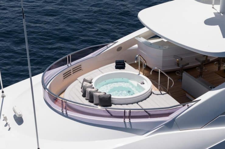 Sunseeker yacht_Berco Voyager