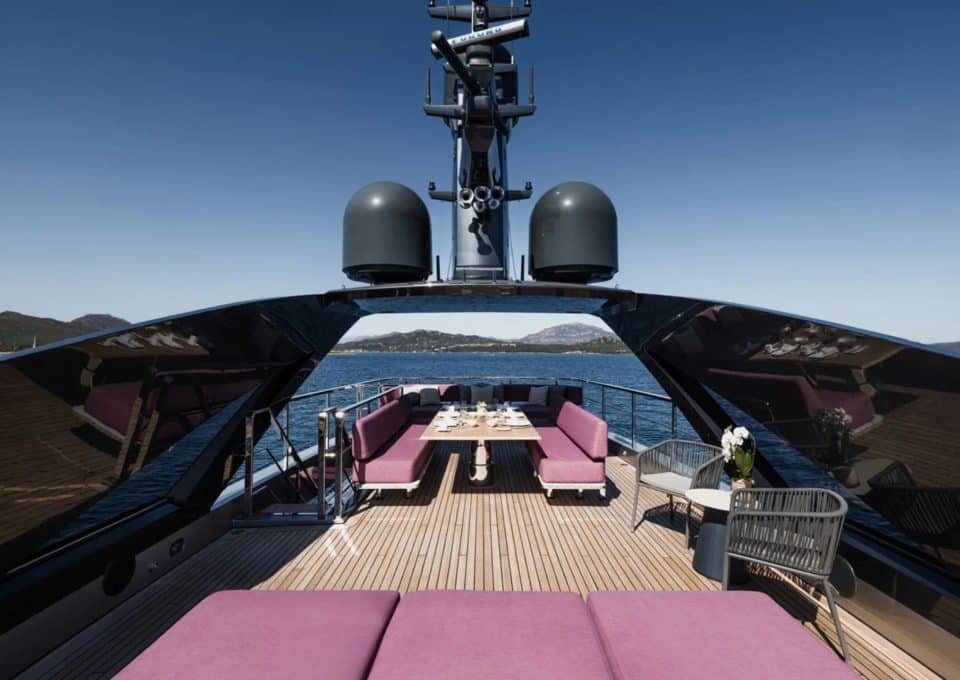 yacht-flying-dagger-iii