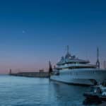 yacht -embarcasion - colision - mer - nocturne - nuit