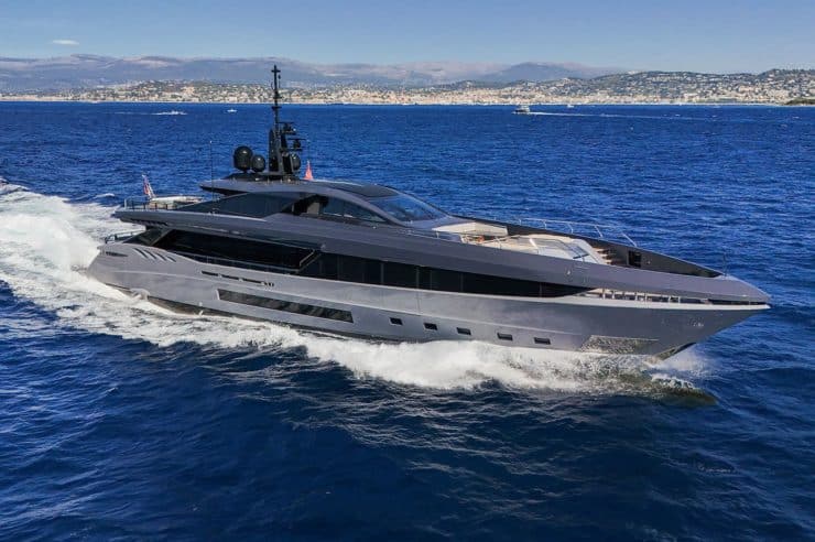 M/Y RR 2026