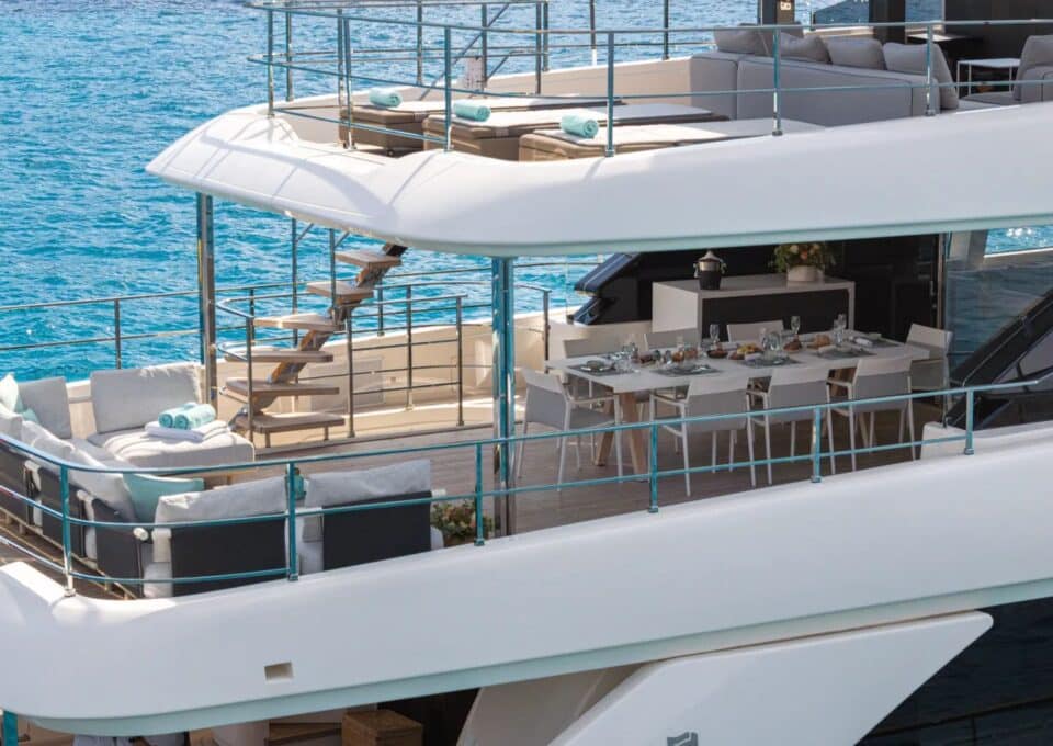 MY Kiki V_custom line yacht