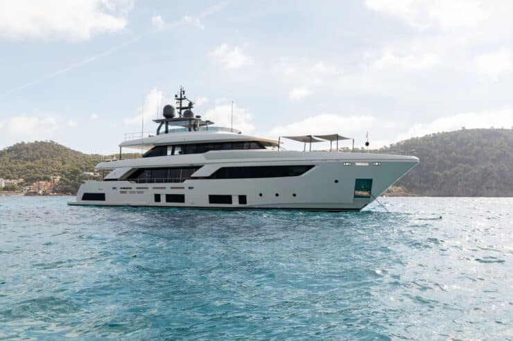 MY Kiki V_custom line yacht