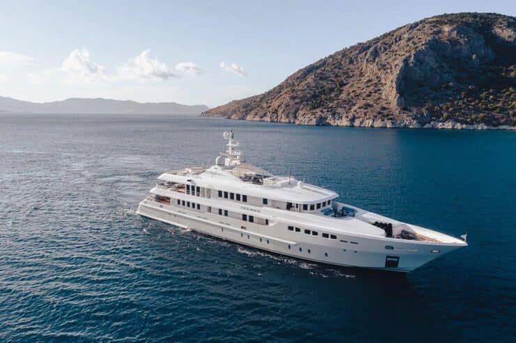 MY Oceanos_mondomarine yacht