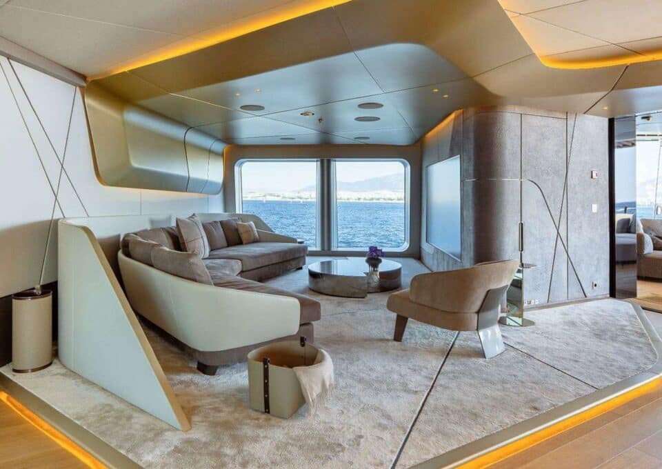 MY This is it_43m yacht_Tecnomar