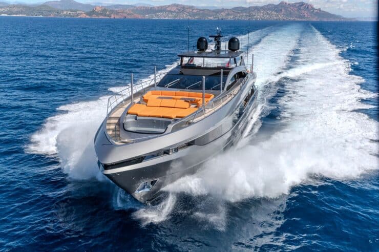 MY BENJOLI Mangusta Gransport 33